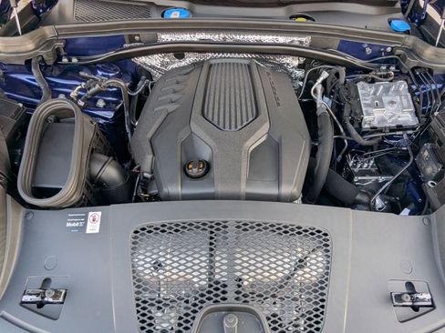 New 2026 Porsche Macan image 28