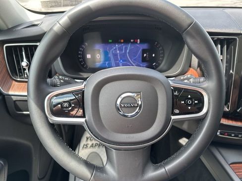 Certified 2023 Volvo XC60 B5 Plus w/ Climate Package AWD/4WD image 24