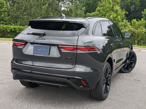 New 2026 Jaguar F-PACE R-Dynamic S image 6