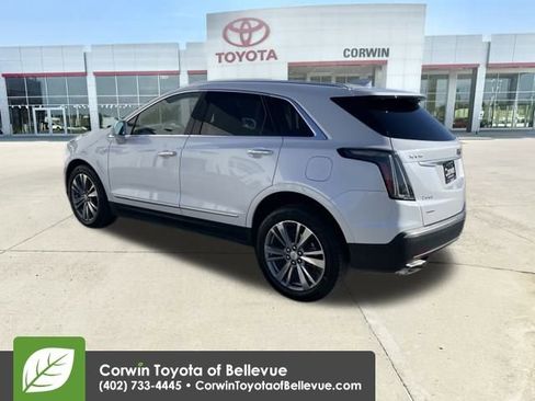 Used 2018 Cadillac XT5 Luxury w/ Driver Awareness Package image 3