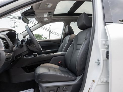 Used 2023 Nissan Rogue SL w/ SL Premium Package AWD/4WD image 14