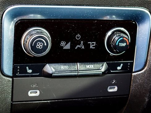 Used 2022 Chevrolet Tahoe Premier image 20