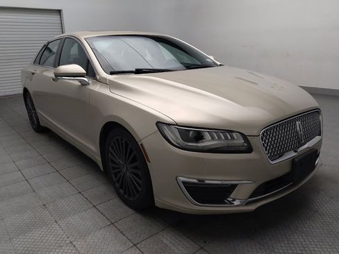 Used 2017 Lincoln MKZ Reserve FWD image 13