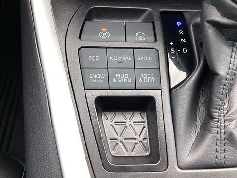 Used 2024 Toyota RAV4 XLE image 24