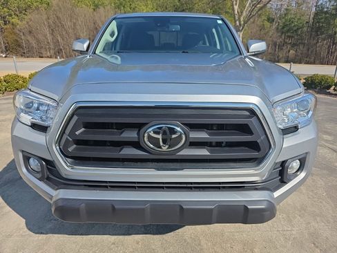 Used 2023 Toyota Tacoma SR5 w/ Technology Package image 9