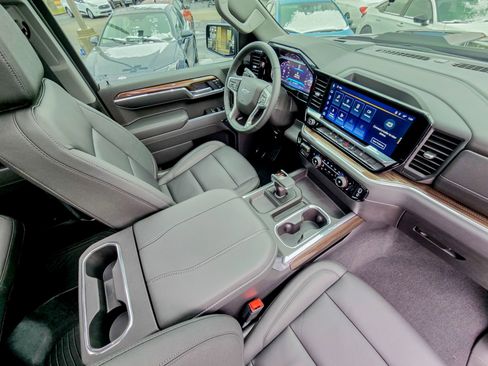 Used 2026 Chevrolet Silverado 1500 LT Trail Boss w/ Convenience Package II image 12