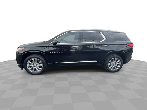 Used 2018 Chevrolet Traverse Premier w/ Driver Confidence II Package FWD image 4