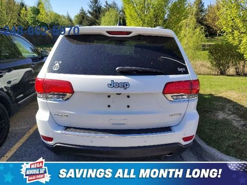 Used 2018 Jeep Grand Cherokee Limited AWD/4WD image 3