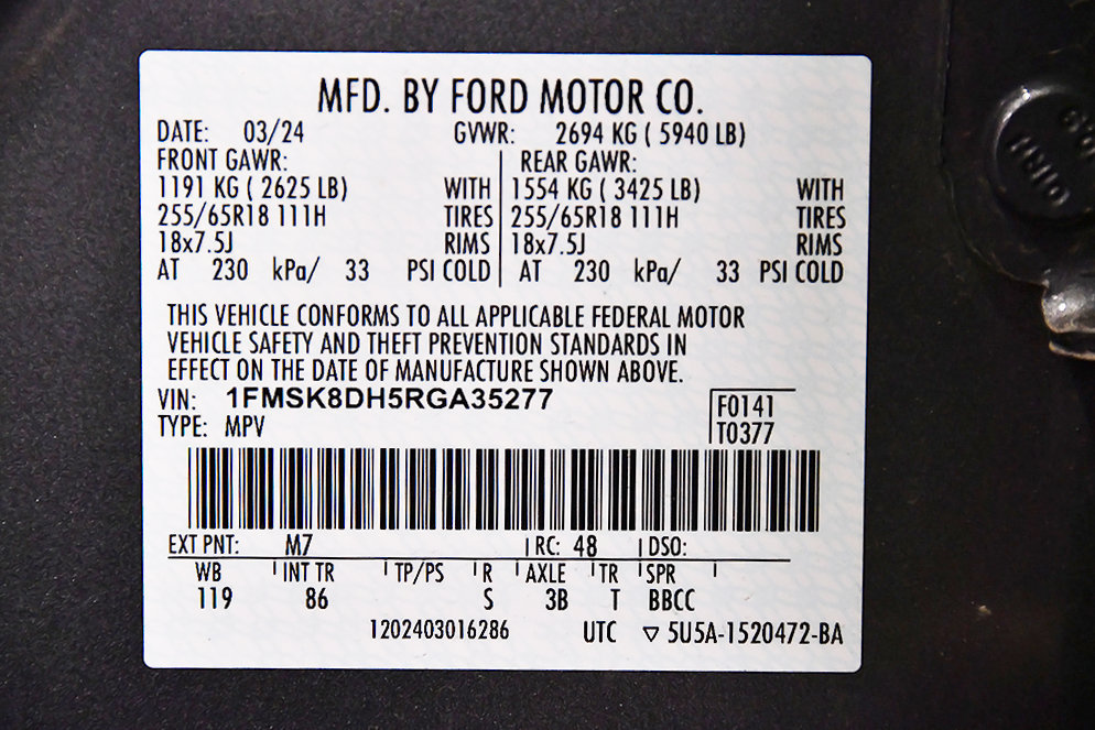 Used 2024 Ford Explorer XLT AWD/4WD image 16