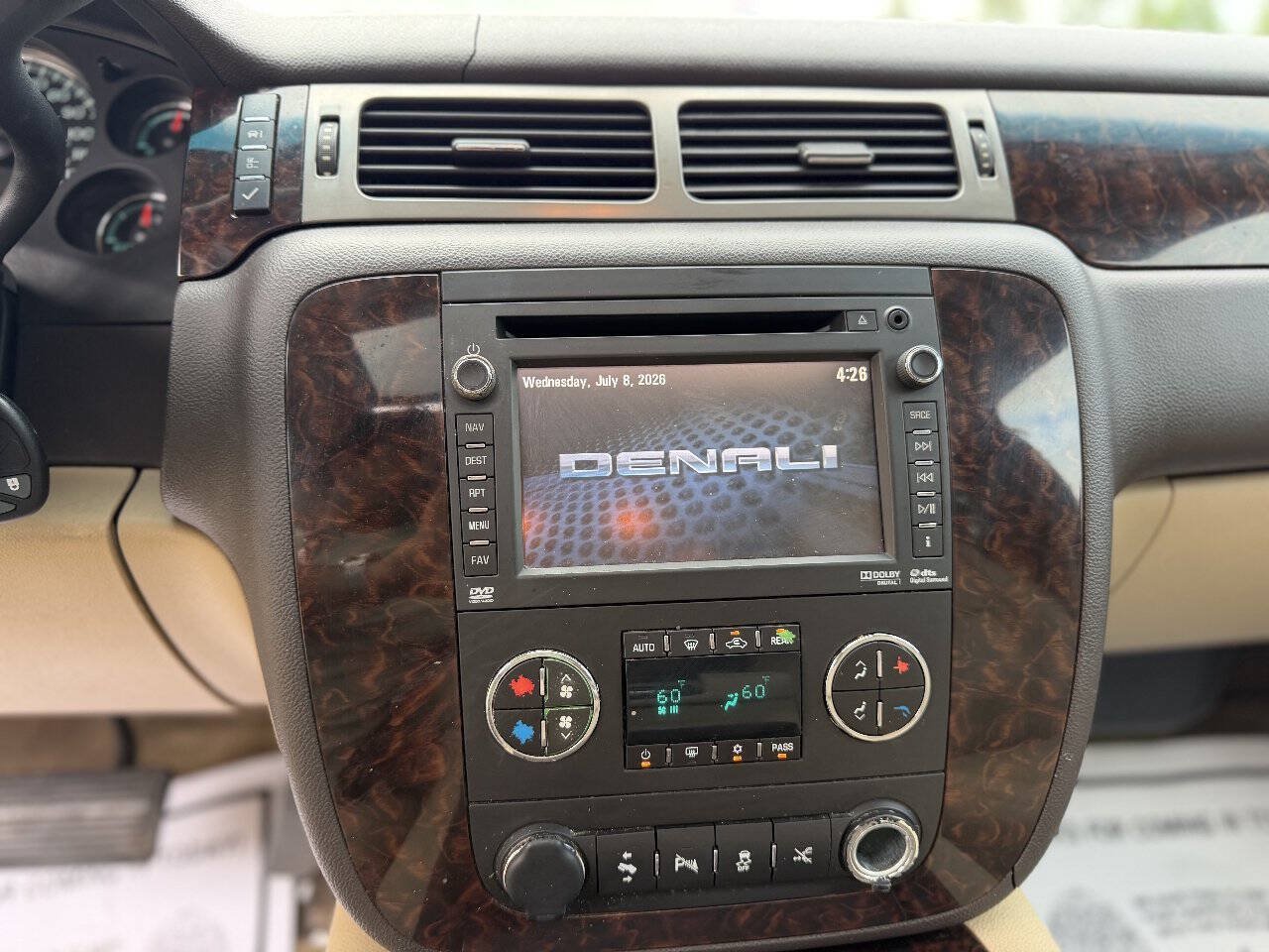 Used 2012 GMC Yukon XL Denali AWD/4WD image 12