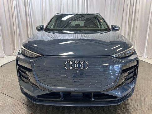 Used 2025 Audi Q6 e-tron Premium Plus w/ Premium Plus AWD/4WD image 24