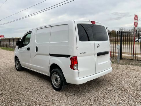 Used 2020 Nissan NV200 S w/ Sliding Glass Door Package image 7