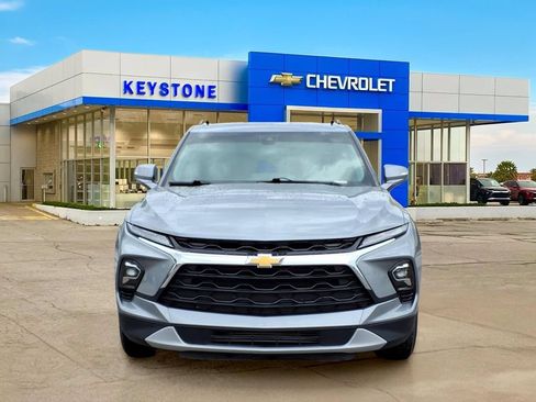 Used 2023 Chevrolet Blazer LT AWD/4WD image 2