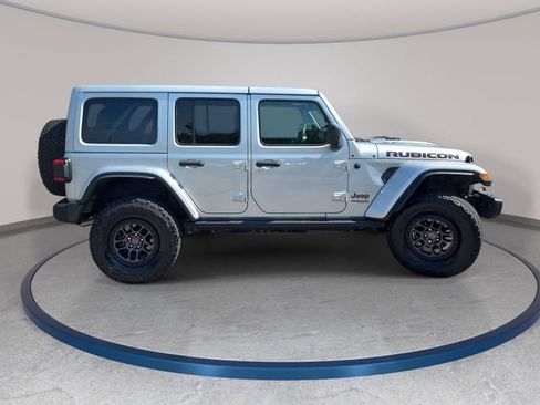 Used 2022 Jeep Wrangler Unlimited Rubicon w/ Xtreme Recon 35" Tire Package AWD/4WD image 4