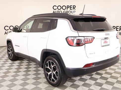 Used 2025 Jeep Compass Limited AWD/4WD image 22