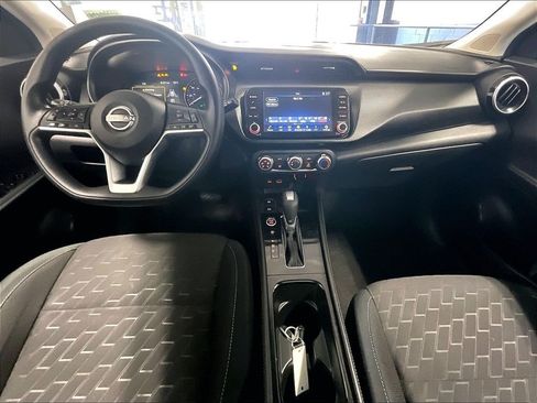 Used 2024 Nissan Kicks SV FWD image 21