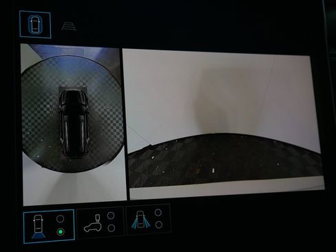 New 2026 GMC Terrain Denali w/ LPO, Black Badging Package image 28