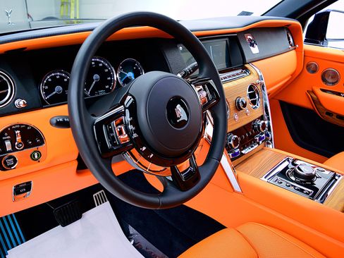 Used 2025 Rolls-Royce Cullinan AWD/4WD image 27