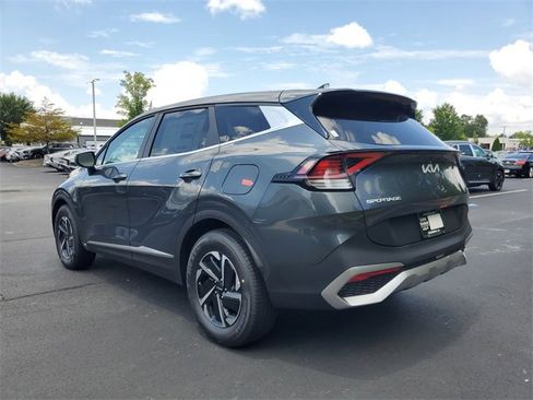 New 2025 Kia Sportage LX image 6