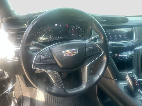 Used 2023 Cadillac XT5 Premium Luxury w/ Technology Package FWD image 11