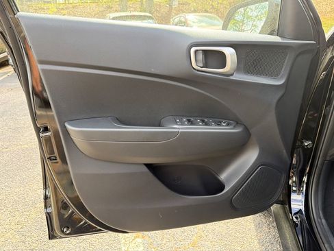 New 2026 Hyundai Venue SE image 10