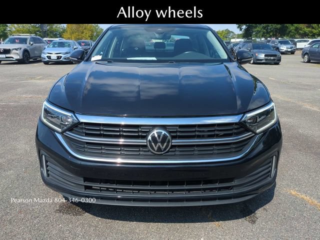 Used 2023 Volkswagen Jetta SEL FWD image 10