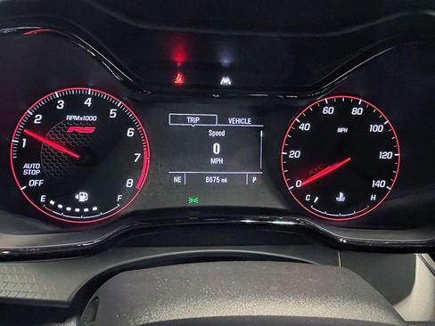 Used 2024 Chevrolet Trax RS FWD image 27