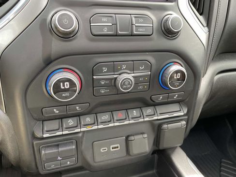 Used 2020 Chevrolet Silverado 1500 LT Trail Boss image 20