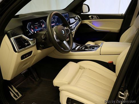 Certified 2024 BMW X5 xDrive40i w/ M Sport Package image 11