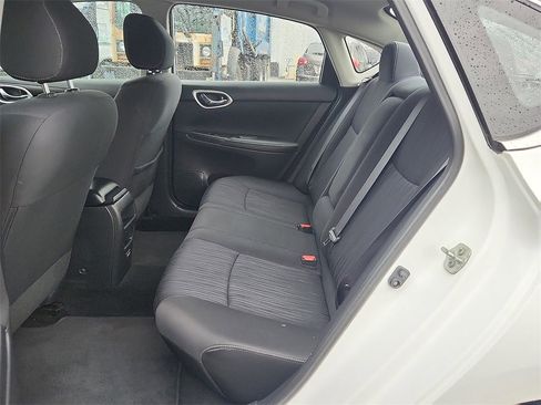 Used 2019 Nissan Sentra SV image 10