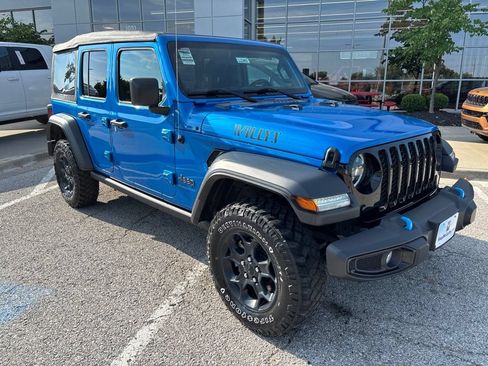 Used 2023 Jeep Wrangler Unlimited AWD/4WD image 2