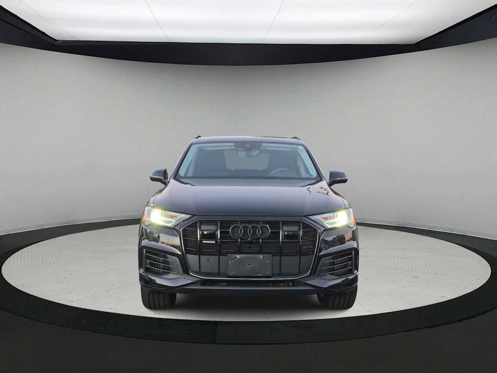 Used 2021 Audi Q7 3.0T Premium Plus w/ Executive Package AWD/4WD image 3