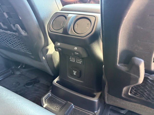 Used 2023 Jeep Wrangler Unlimited Rubicon 4xe AWD/4WD image 30