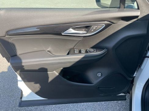 Used 2023 Buick Envision Preferred w/ Sport Touring Package image 11