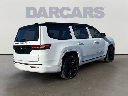 Used 2022 Jeep Grand Wagoneer Series II image 5