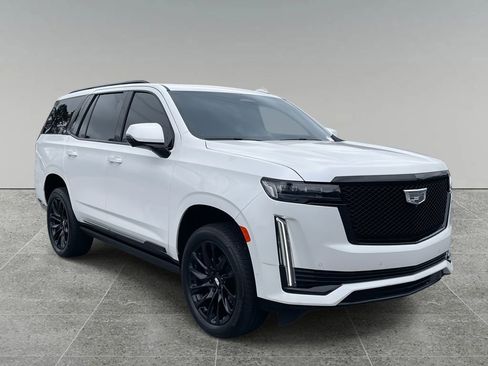 Certified 2023 Cadillac Escalade Sport w/ LPO, ONYX Package image 7