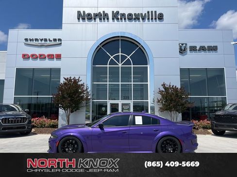 Used 2023 Dodge Charger SRT Hellcat w/ Harman/Kardon Audio Group RWD image 3