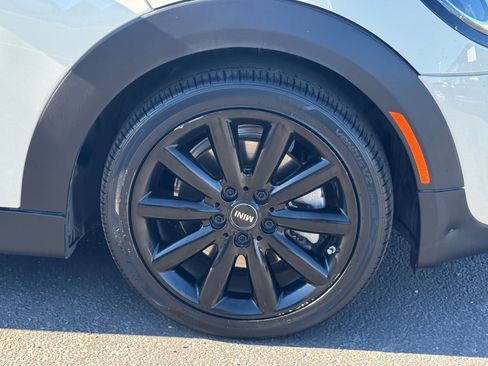 Used 2019 MINI Cooper S w/ Premium Package image 9