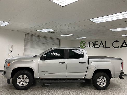 Used 2017 GMC Canyon 2WD Crew Cab w/ Convenience Package image 8