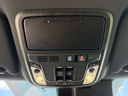 Used 2022 Honda Pilot Black Edition image 14