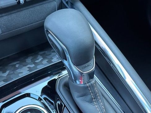 New 2026 GMC Canyon AT4 image 24