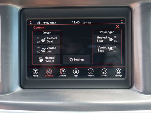 Used 2020 Dodge Charger SXT w/ Leather Interior Group RWD image 10