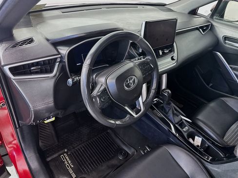 Used 2024 Toyota Corolla Cross AWD Hybrid w/ Convenience Package image 29