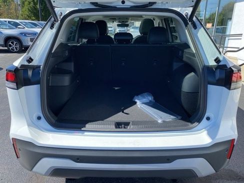 New 2025 Volkswagen Tiguan SE image 59