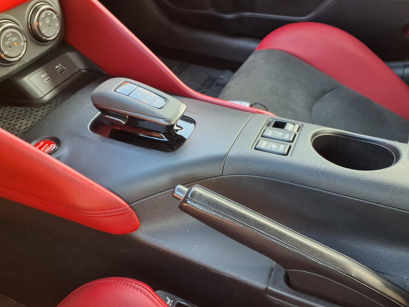 Used 2024 Nissan Z Performance w/ Floor Mat Package RWD image 8
