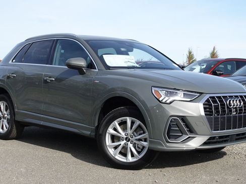 New 2025 Audi Q3 2.0T Premium image 3