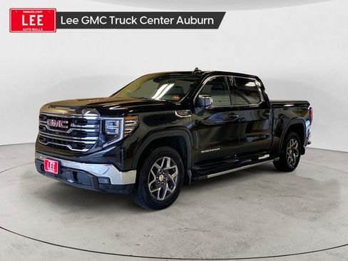 Used 2022 GMC Sierra 1500 SLT w/ SLT Premium Plus Package image 1