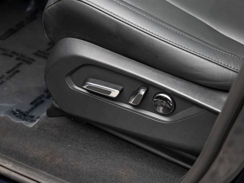 Used 2023 Acura MDX SH-AWD image 32