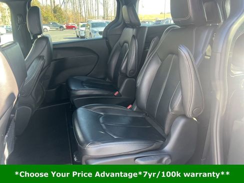 Certified 2022 Chrysler Pacifica Touring-L w/ S Appearance Package image 40