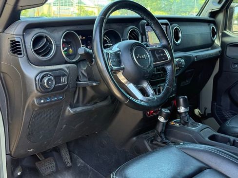 Used 2023 Jeep Wrangler Unlimited Rubicon 4xe w/ Steel Bumper Group AWD/4WD image 5